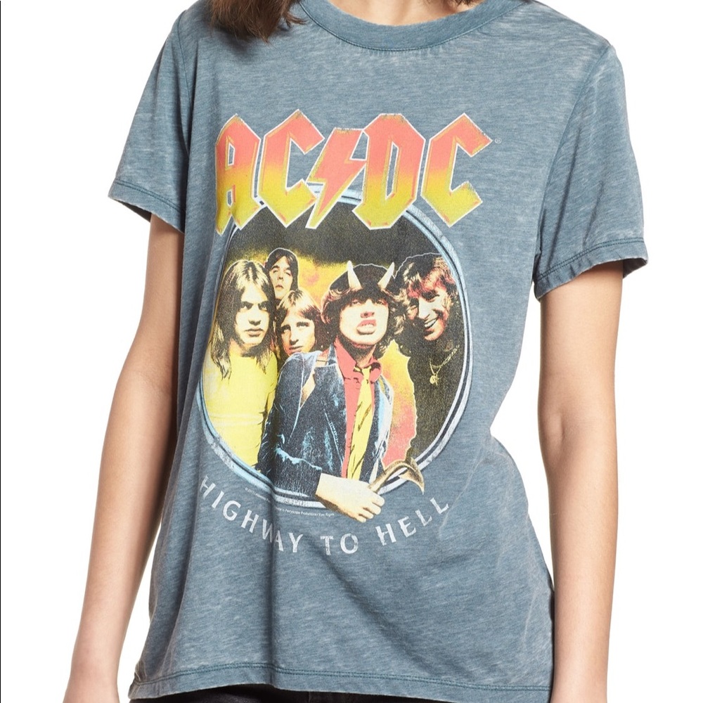AC/DC Highway to Hell graphic tee in size Medium